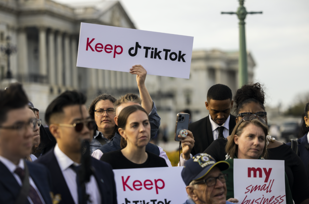 昨夜，全球10亿月活TikTok在美经历生死时刻