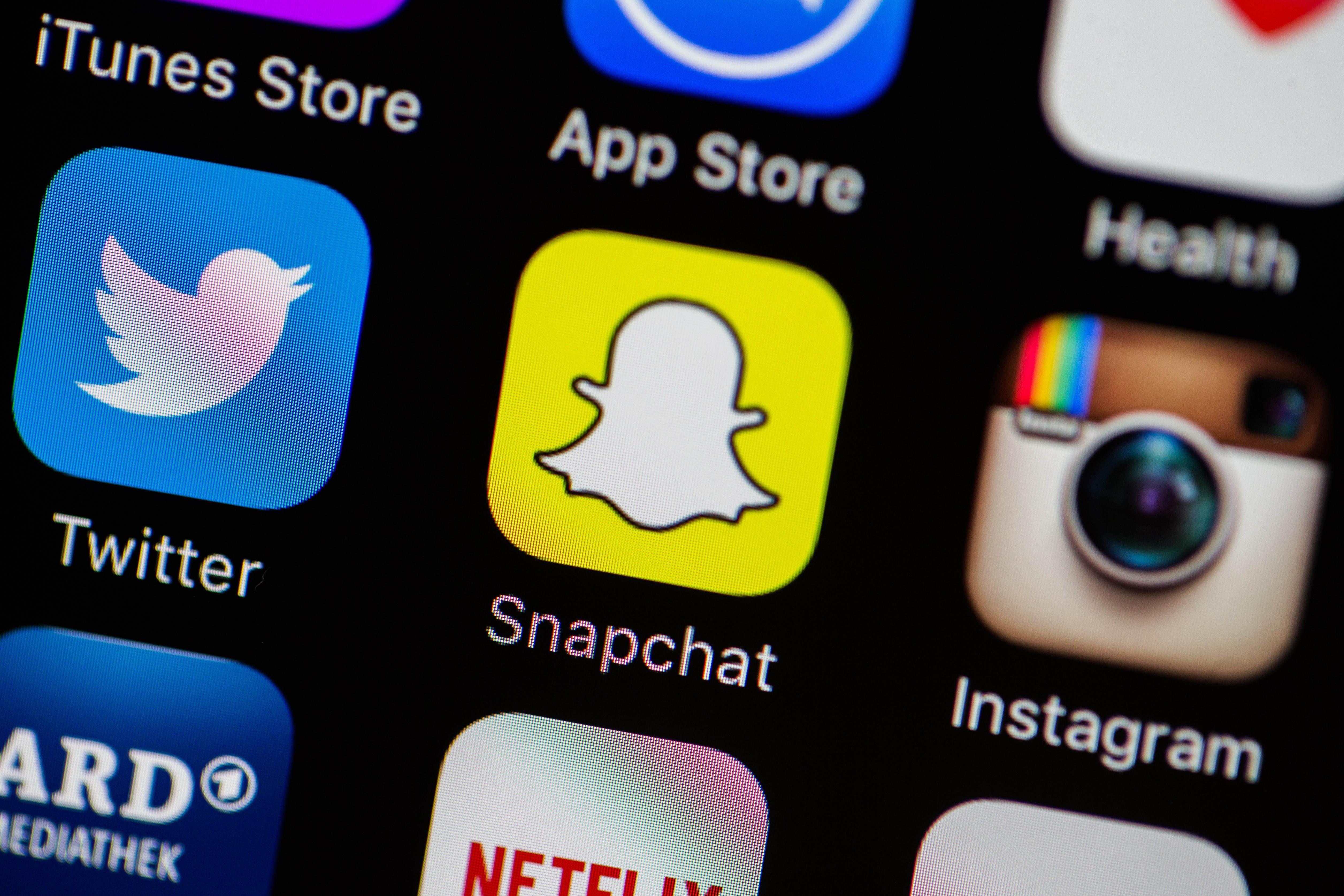 Twitter和Snapchat，谁才是社交媒体领域的老二呢